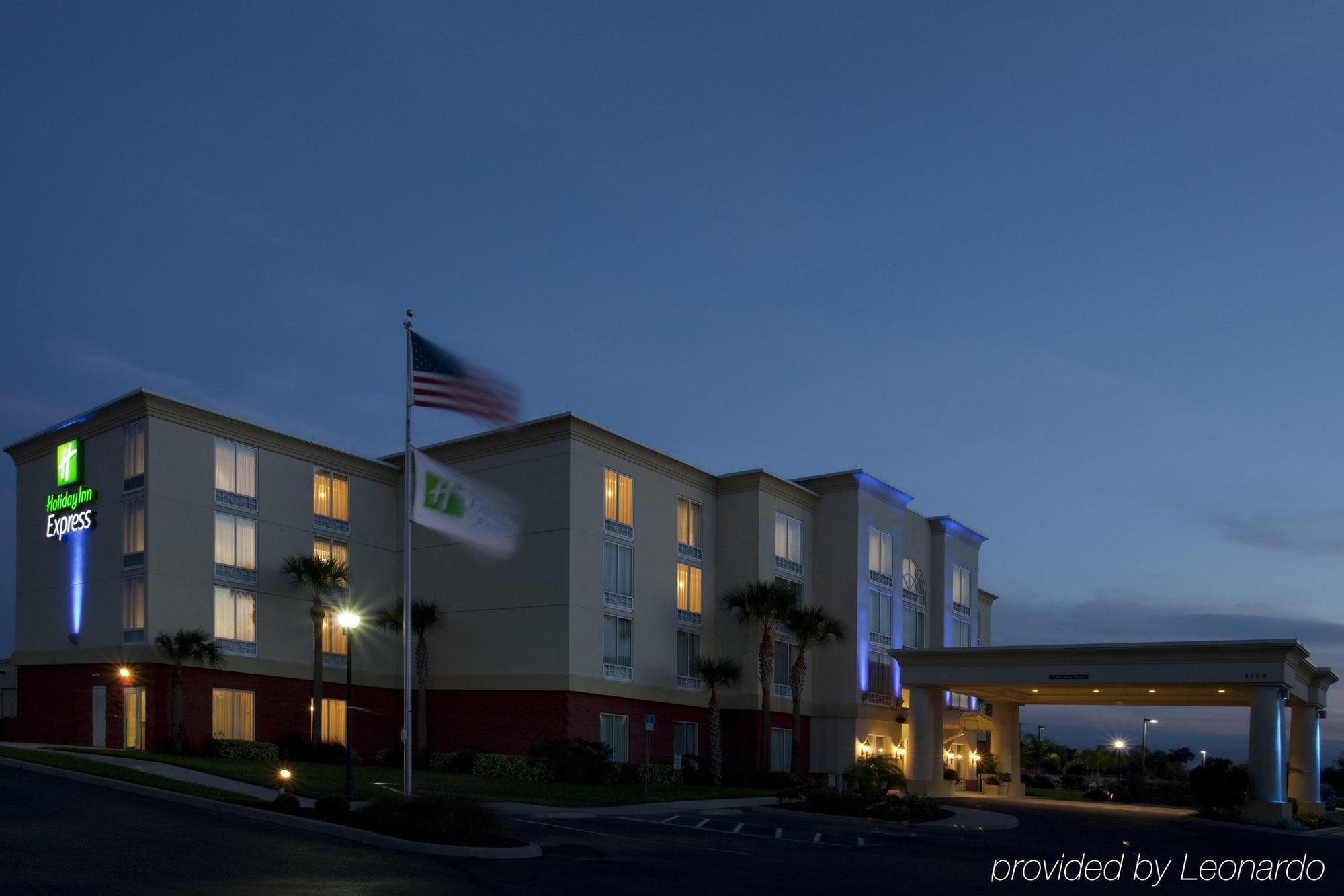Holiday Inn Express Hotel & Suites Arcadia Esterno foto