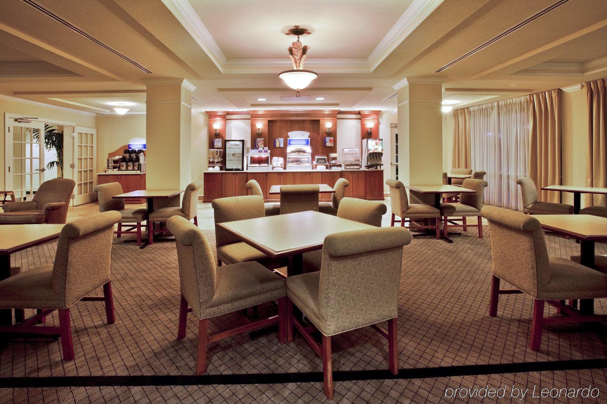 Holiday Inn Express Hotel & Suites Arcadia Esterno foto